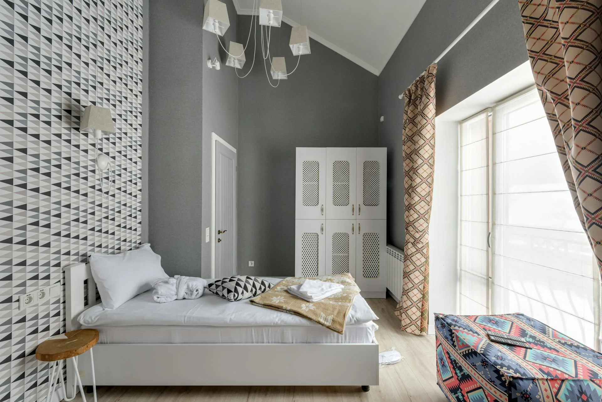 Professional wallpaper removal and wall preparation in San Mateo